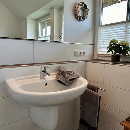 Holiday home To Huus *